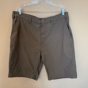 Eddie Bauer Men’s Travex Shorts T42 Tall Taupe Nylon Spandex Stretch Travel